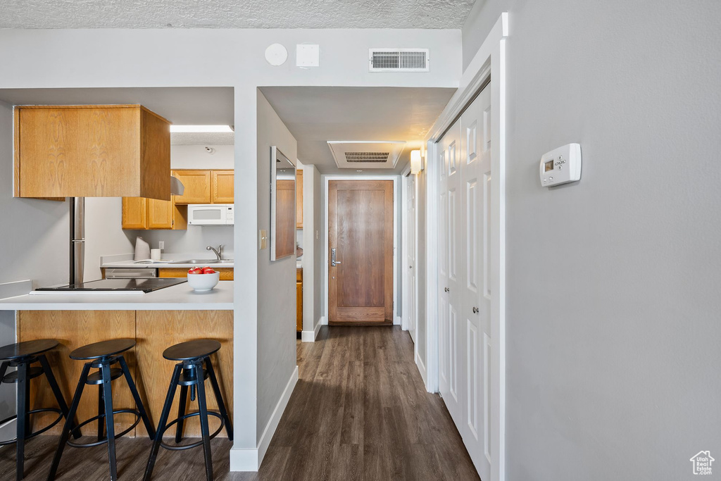 Photo 3 for MLS #2118659 at 230 E Broadway #810