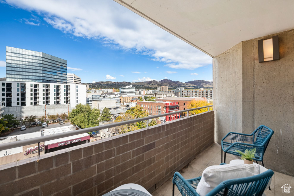 Photo 18 for MLS #2118659 at 230 E Broadway #810