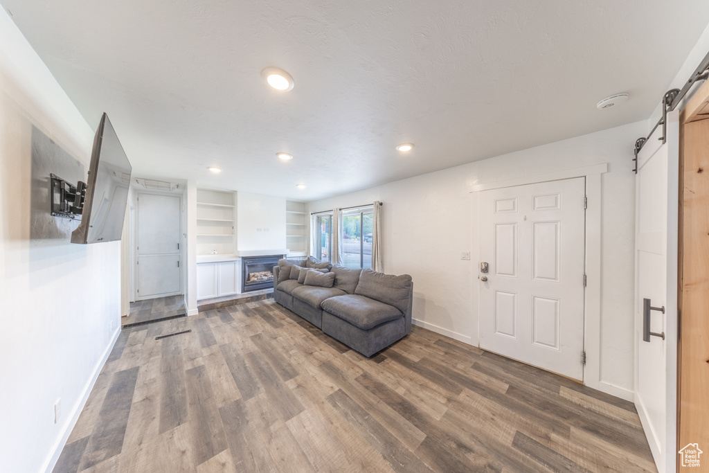 Photo 4 for MLS #2118660 at 1172 North St