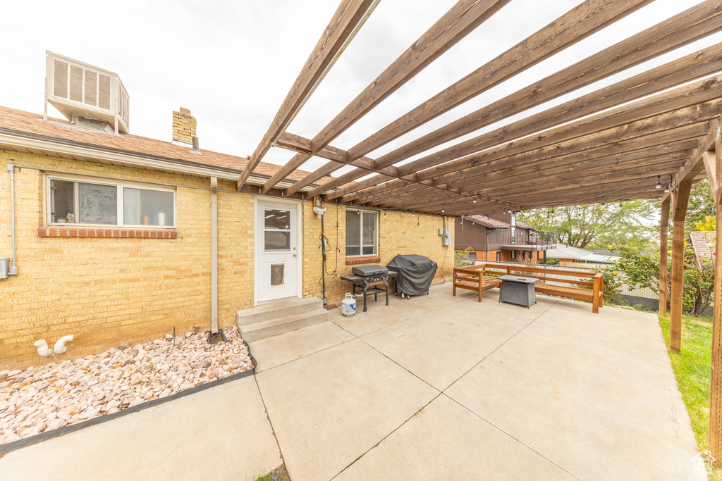 Photo 14 for MLS #2118660 at 1172 North St