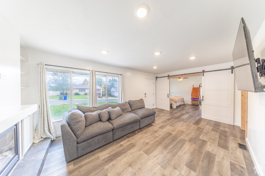 Photo 8 for MLS #2118660 at 1172 North St