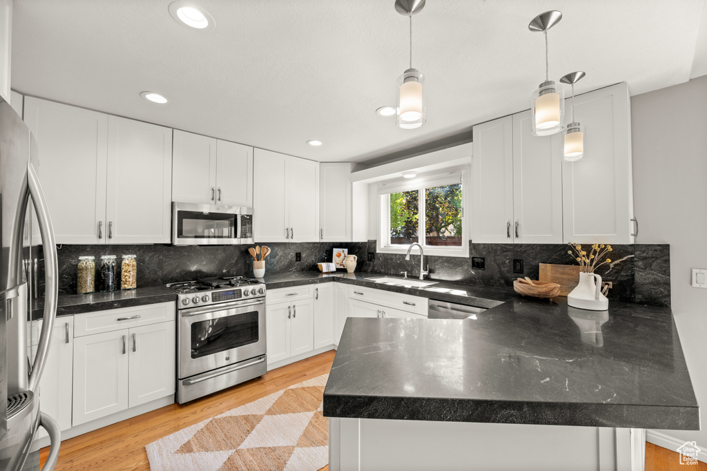 Photo 5 for MLS #2118671 at 2066 E Sierra Ridge Ct