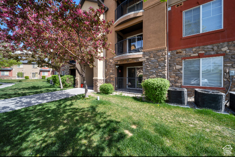 Photo 12 for MLS #2118678 at 317 S 1000 West #104