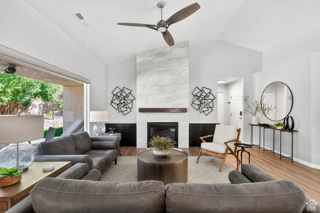 Photo 13 for MLS #2118687 at 265 N Dixie Dr #44