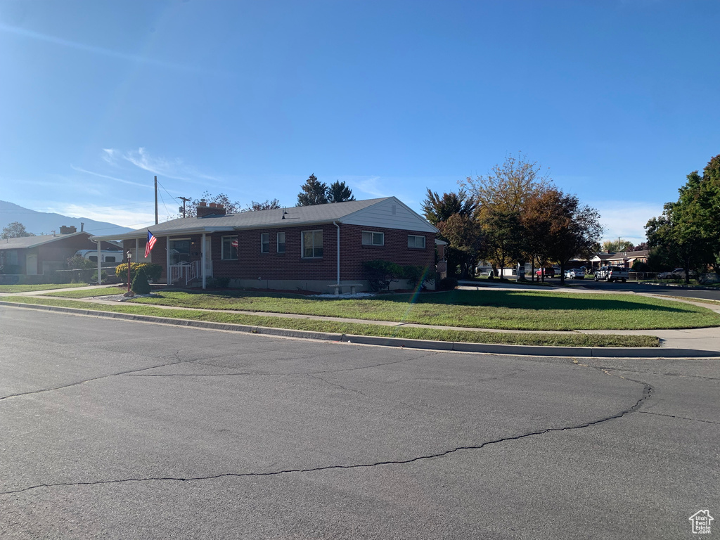Photo 2 for MLS #2118693 at 5 W 5878 South