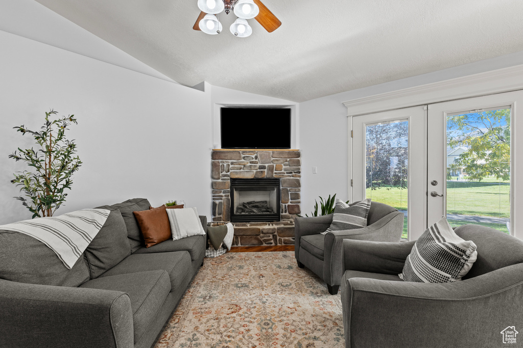 Photo 4 for MLS #2118699 at 39 E Andrews Ln