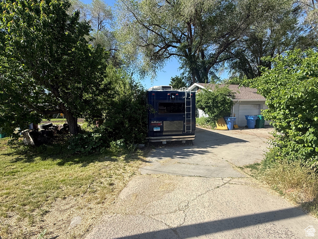 Photo 8 for MLS #2118701 at 1035 W Main St