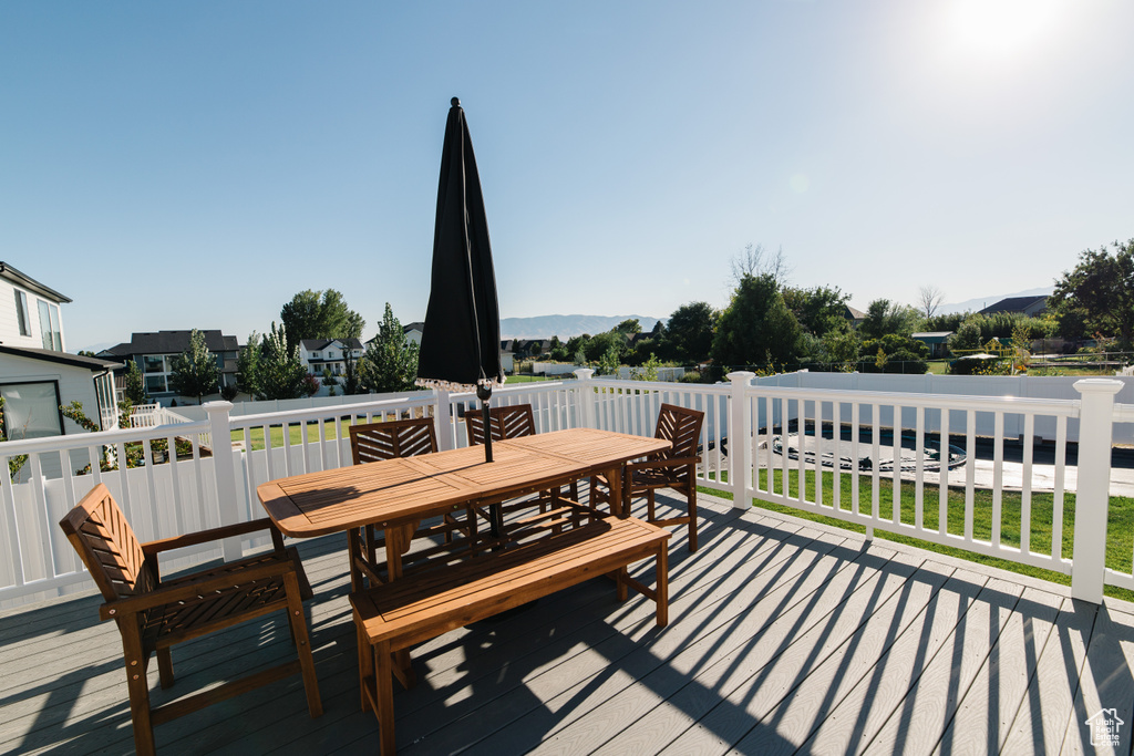 893 N 1580 E Lehi, UT 84043