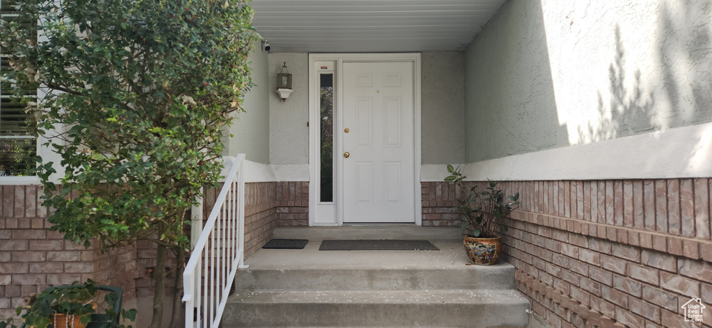Photo 2 for MLS #2118742 at 1416 E Farm Meadow Ln