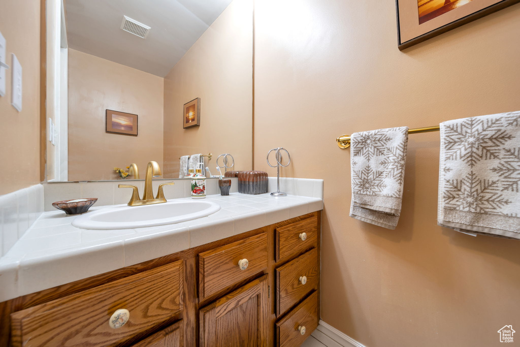 Photo 18 for MLS #2118742 at 1416 E Farm Meadow Ln