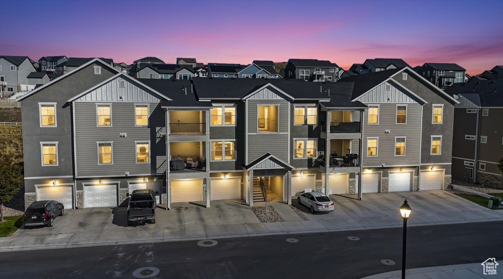 Photo 2 for MLS #2118743 at 1816 W Eaglewood Dr #301