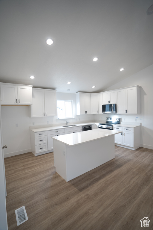 Photo 5 for MLS #2118746 at 2296 E Marigold Dr