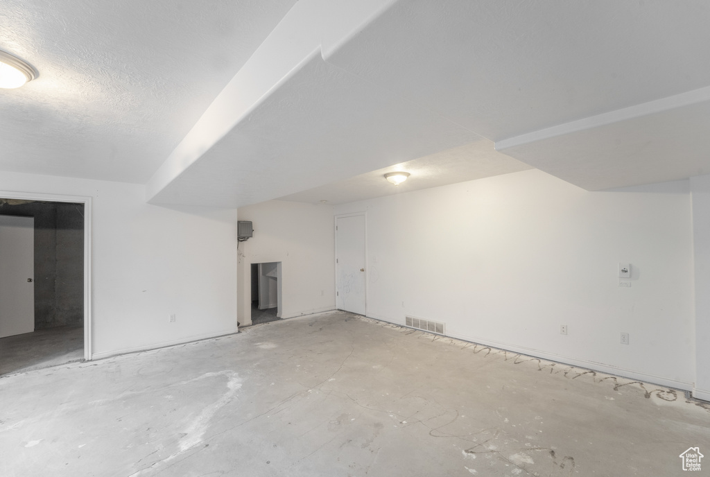 Photo 16 for MLS #2118756 at 8453 S Windmill Dr