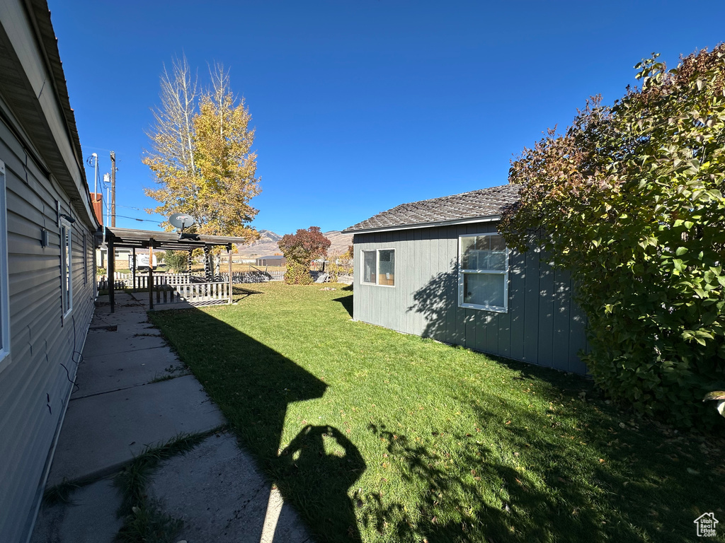 Photo 4 for MLS #2118757 at 582 7 West