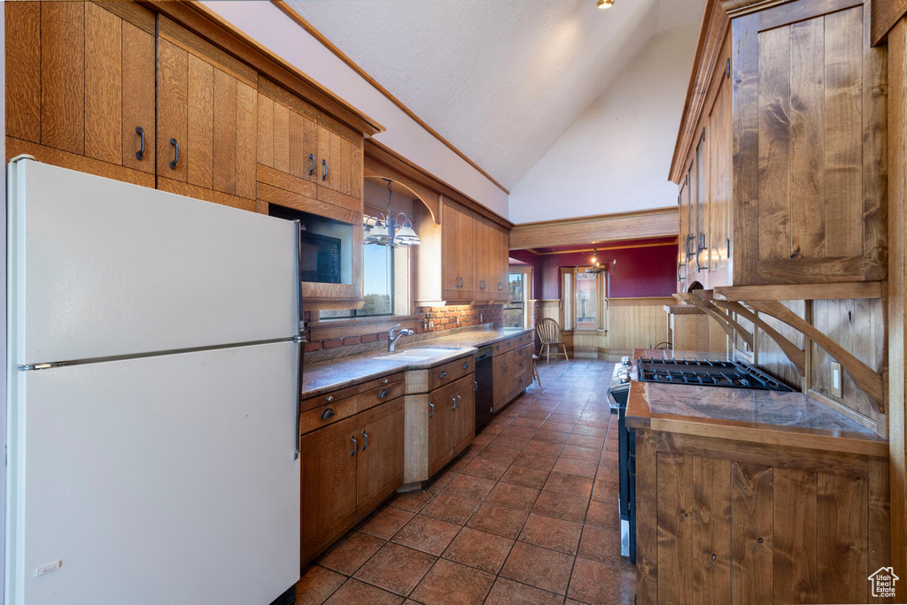 Photo 4 for MLS #2118758 at 321 Matterhorn Dr