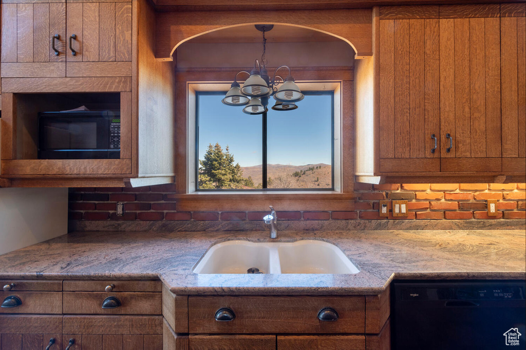Photo 6 for MLS #2118758 at 321 Matterhorn Dr