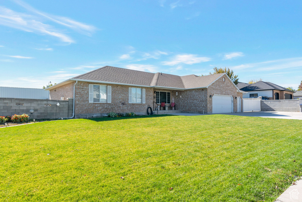 Photo 3 for MLS #2118763 at 2439 W Bridle Oak Dr