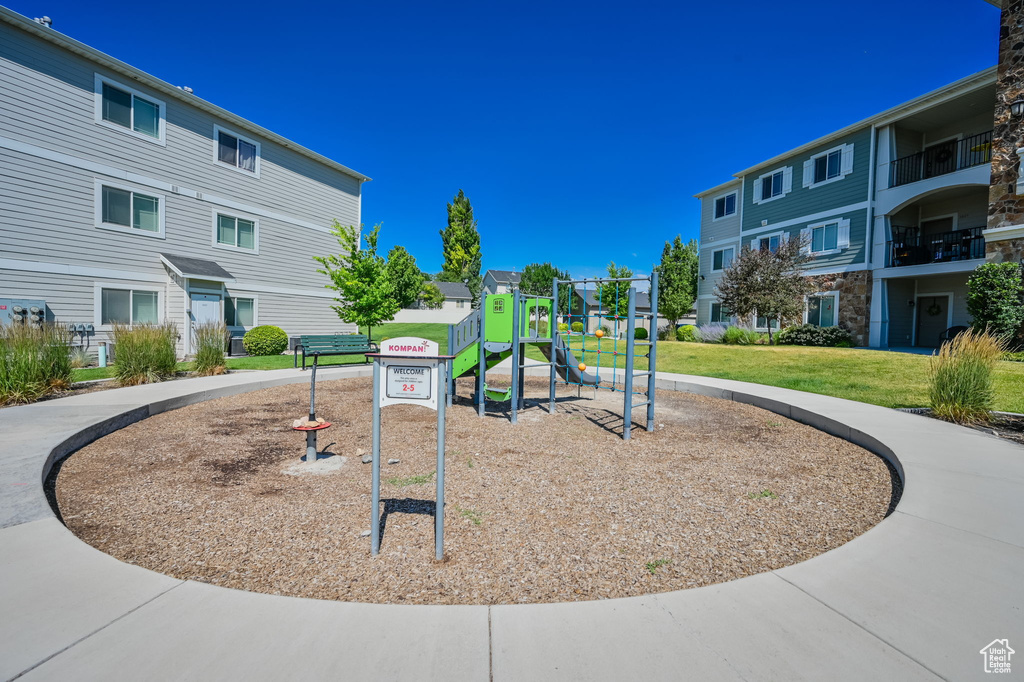 Photo 19 for MLS #2118766 at 1948 N Crest Rd