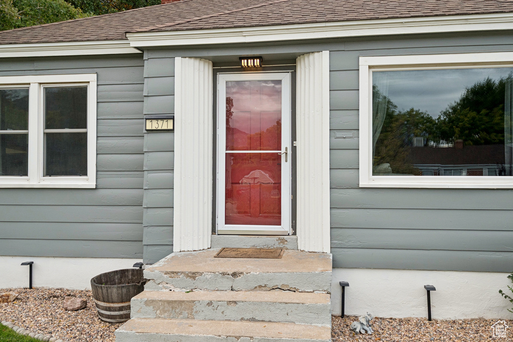 Photo 4 for MLS #2118769 at 1371 E Cahoon St