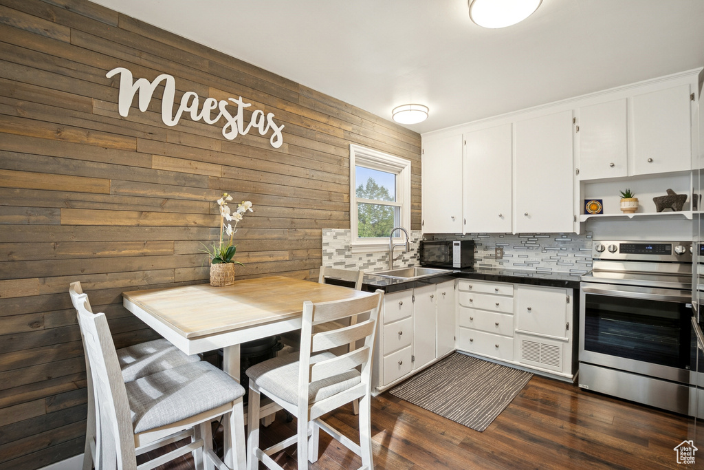 Photo 15 for MLS #2118769 at 1371 E Cahoon St