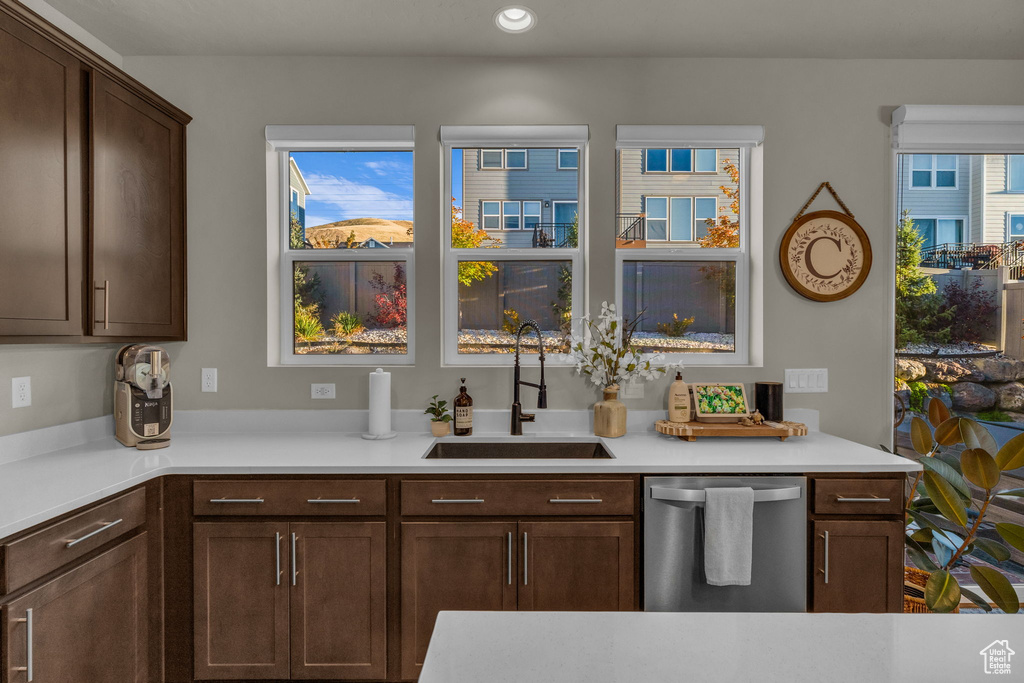 Photo 12 for MLS #2118771 at 2278 W Granite Arch Way