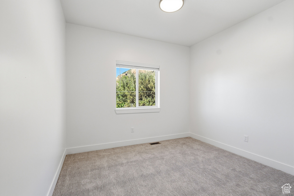 1170 E VITT DR Ogden, UT 84404