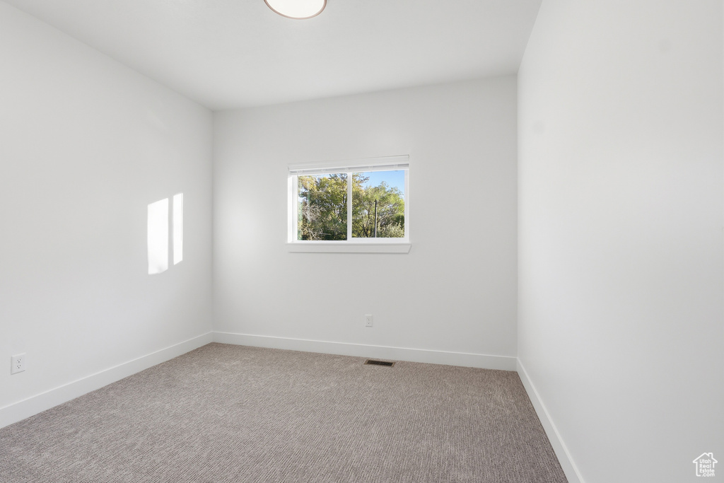 1170 E VITT DR Ogden, UT 84404