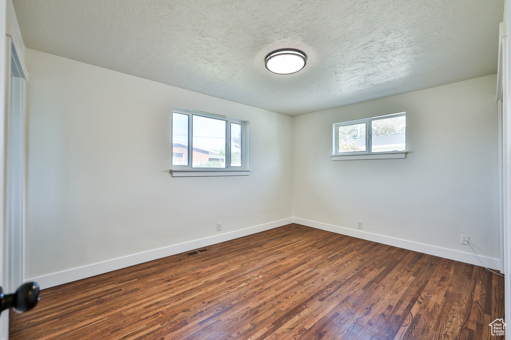 Photo 11 for MLS #2118788 at 350 W 2575 North