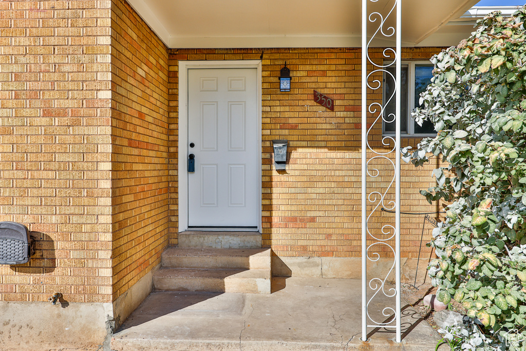 Photo 2 for MLS #2118788 at 350 W 2575 North