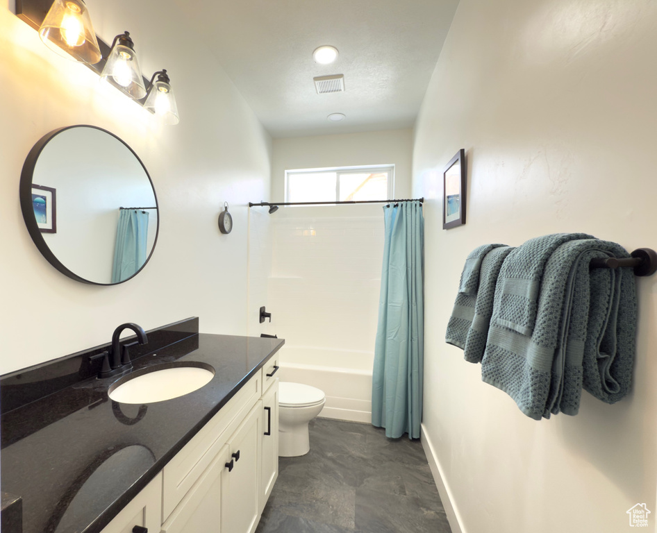 Photo 24 for MLS #2118793 at 1610 N Mackinaw Way