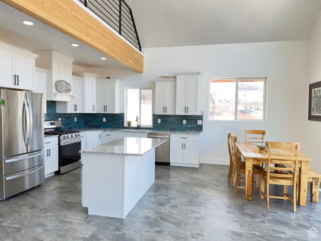 Photo 15 for MLS #2118793 at 1610 N Mackinaw Way