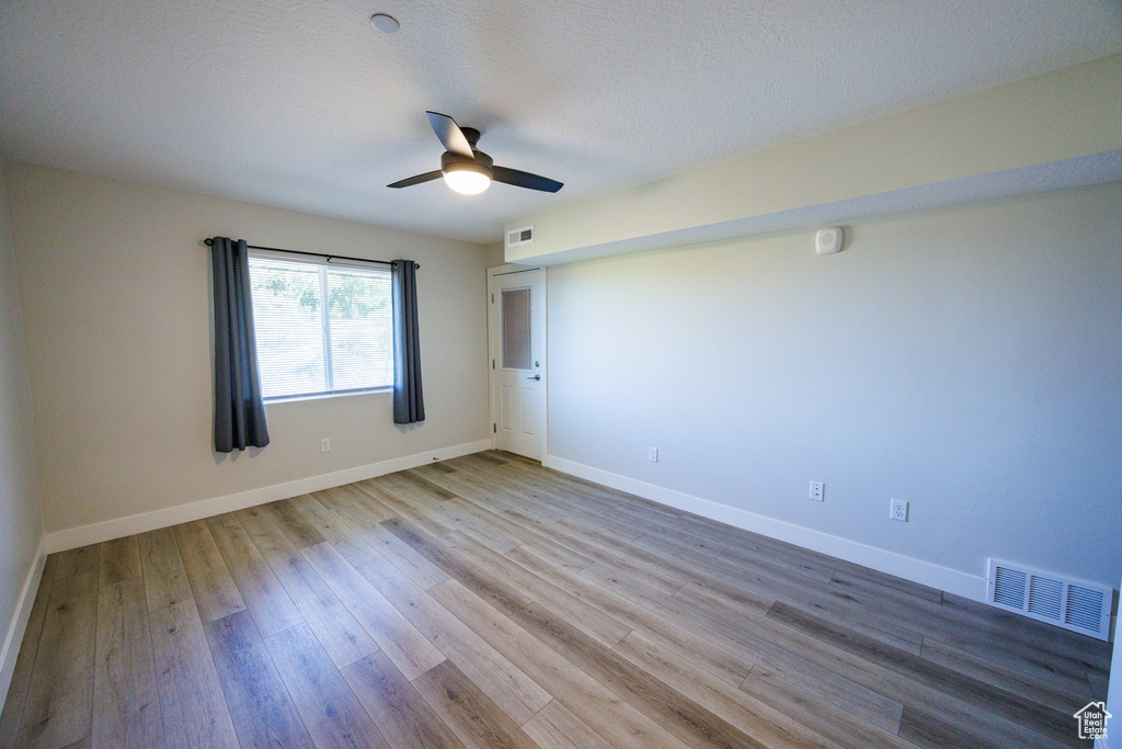 Photo 13 for MLS #2118797 at 2244 N Canyon Rd #305