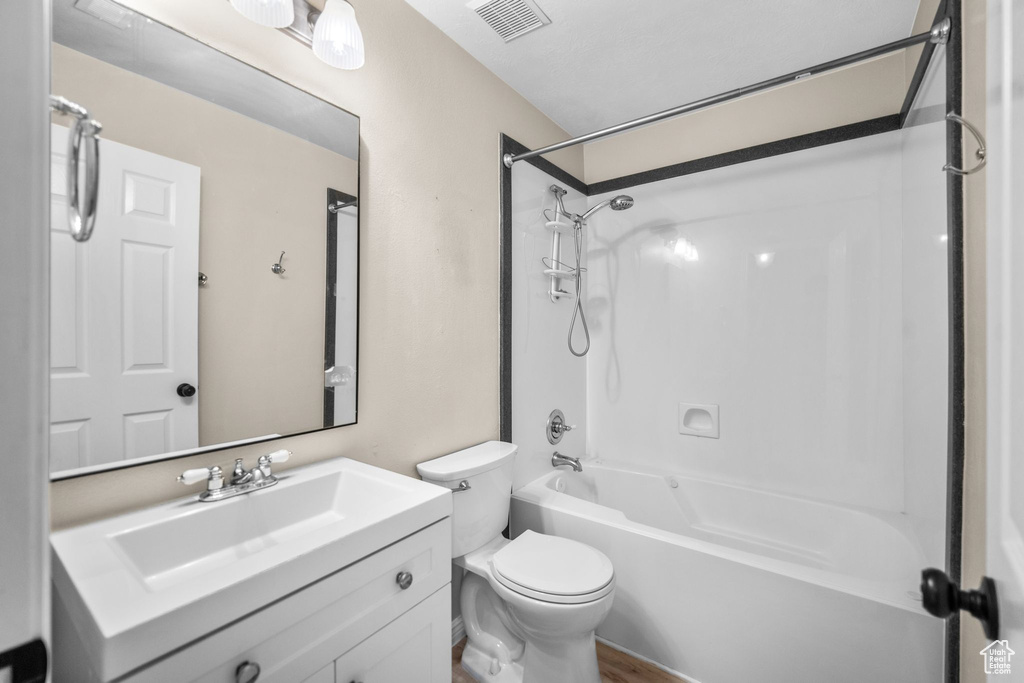 Photo 13 for MLS #2118803 at 2144 E 220 South