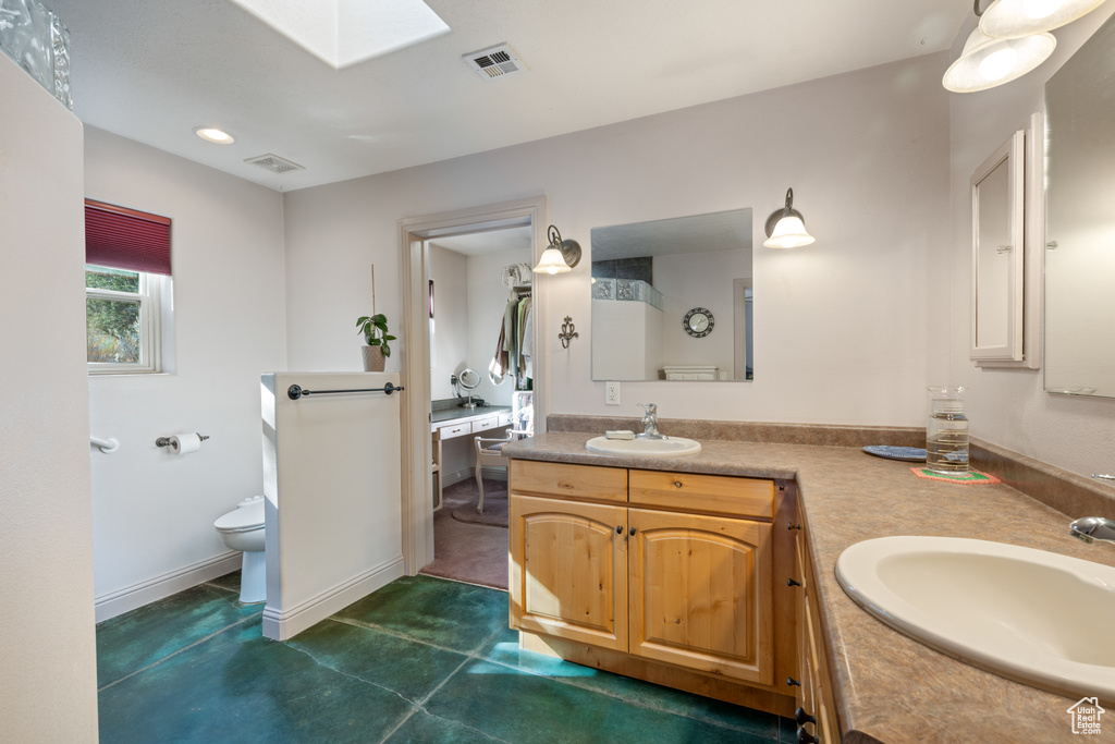 Photo 14 for MLS #2118818 at 1535 W Mcintosh Cir