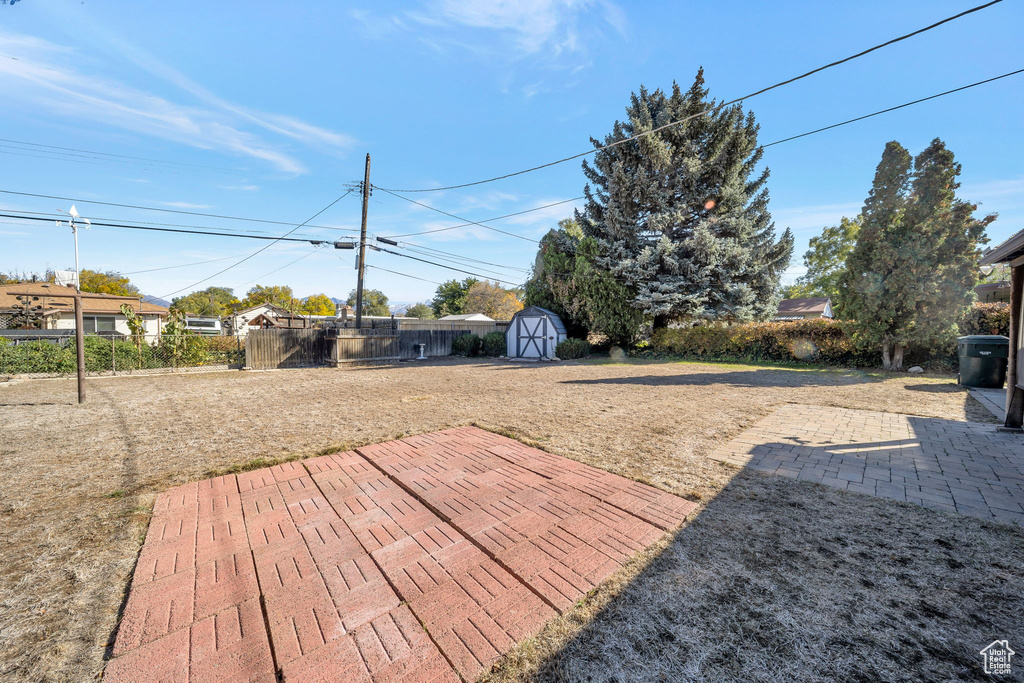 Photo 11 for MLS #2118841 at 3201 S Barney St