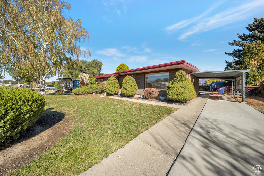 Photo 2 for MLS #2118841 at 3201 S Barney St