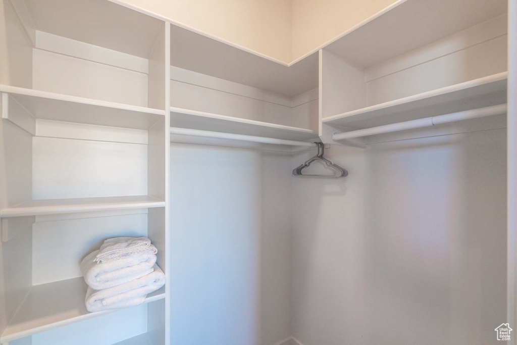 Photo 17 for MLS #2118846 at 5089 W 3175 South