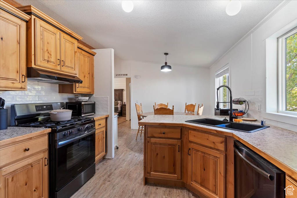 Photo 9 for MLS #2118854 at 2301 W Old Highway Rd