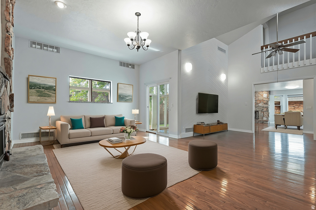 1990 E TERRA VISTA WAY Sandy, UT 84093