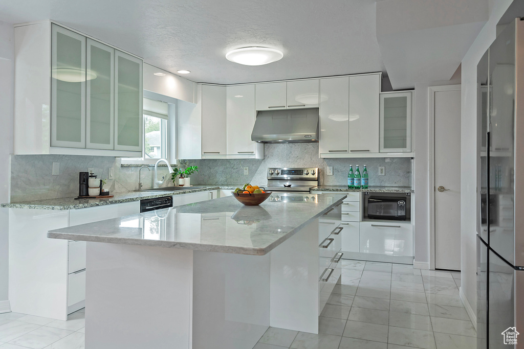 Photo 10 for MLS #2118855 at 1990 E Terra Vista Way