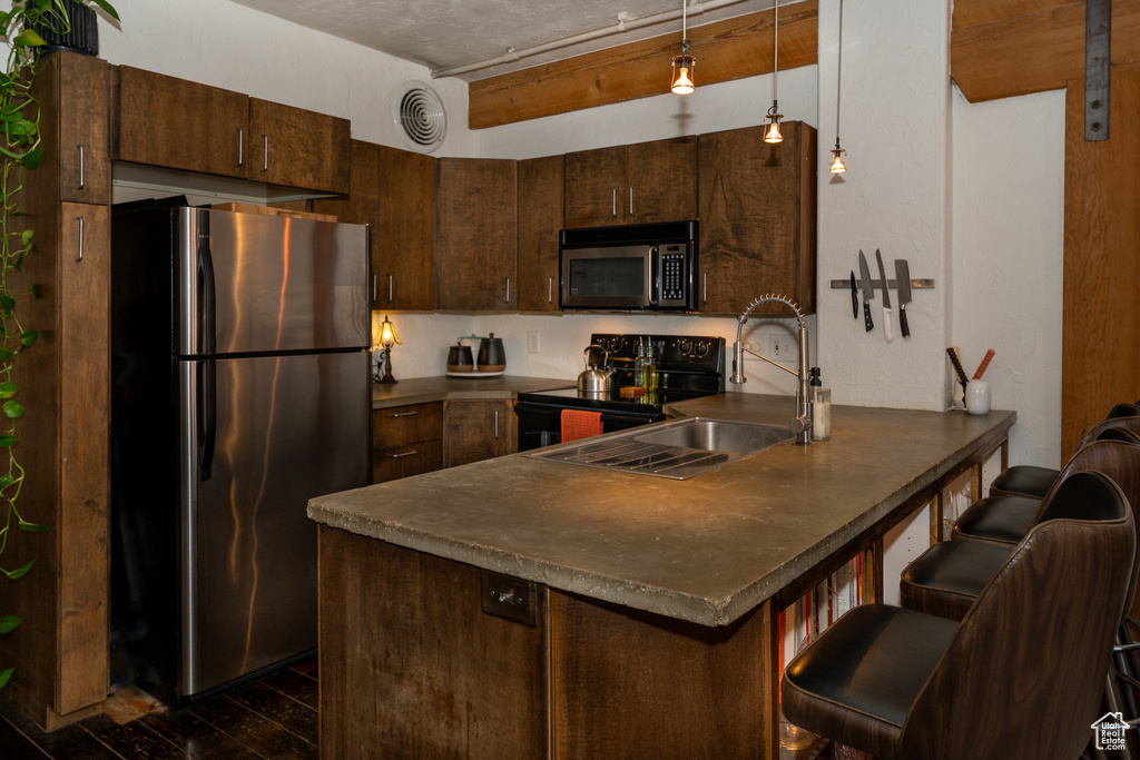 Photo 6 for MLS #2118864 at 327 W 200 South #308
