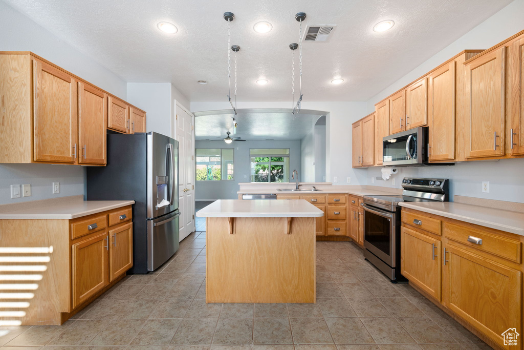 Photo 7 for MLS #2118866 at 2518 N Expedition Dr