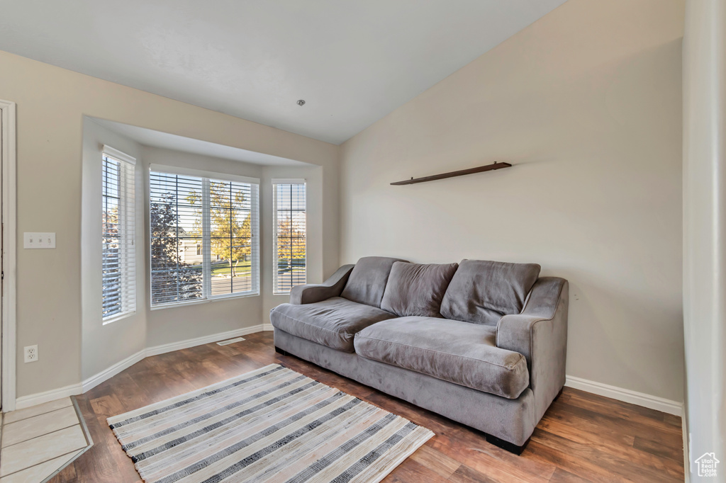 Photo 8 for MLS #2118874 at 883 W 660 South