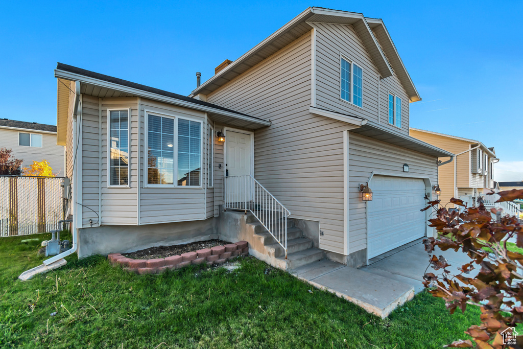 Photo 3 for MLS #2118874 at 883 W 660 South