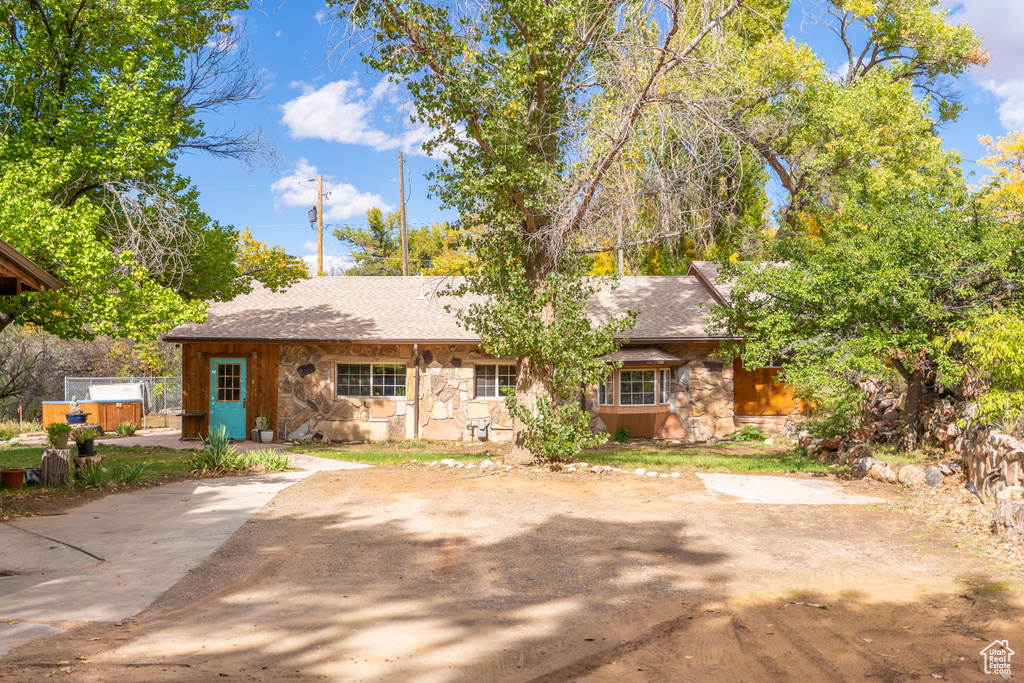 Photo 8 for MLS #2118875 at 2711 Old City Park