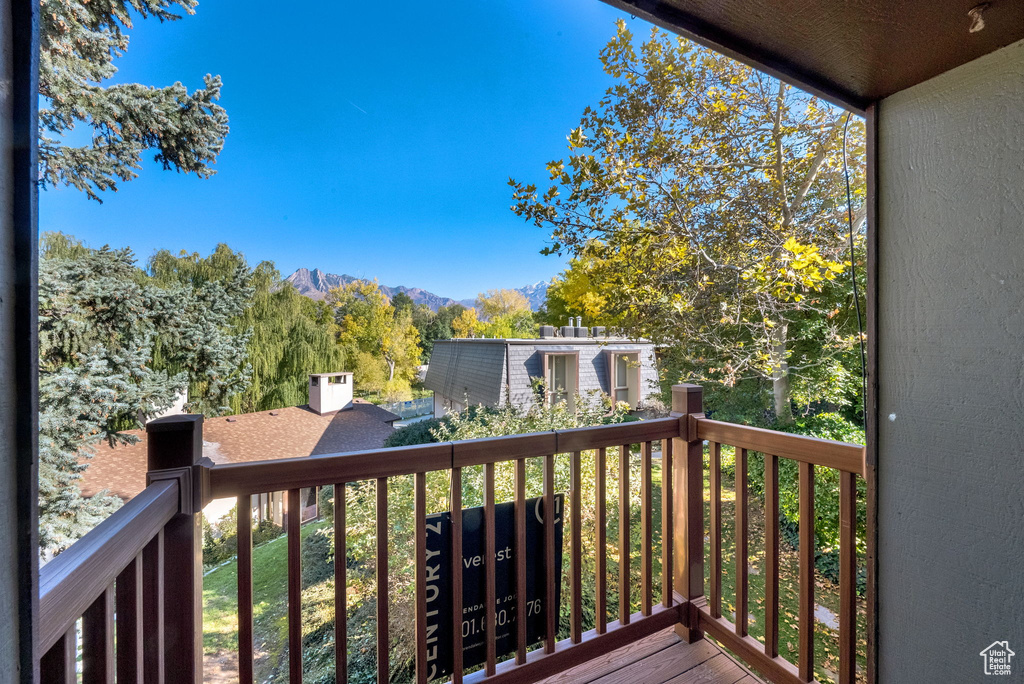 Photo 2 for MLS #2118889 at 5519 S Willow Ln #C