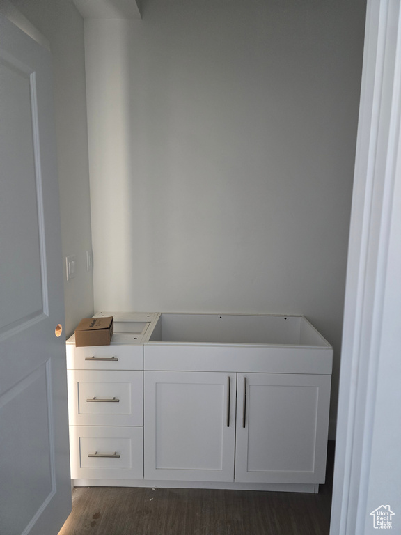 Photo 7 for MLS #2118901 at 2085 N Main St #401