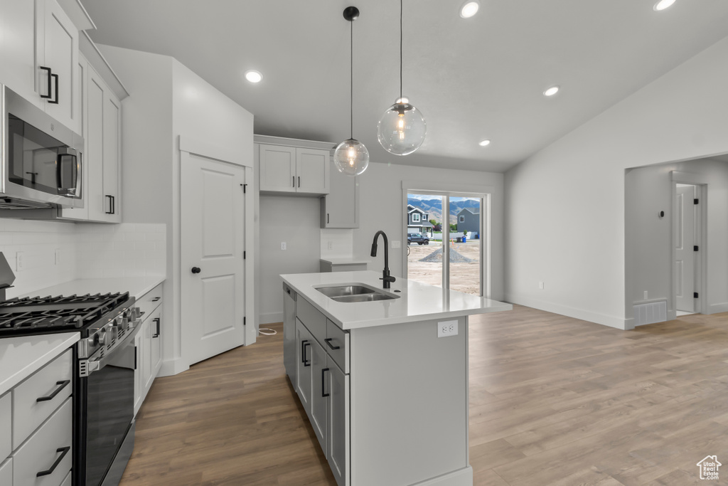 Photo 12 for MLS #2118903 at 570 N 600 West