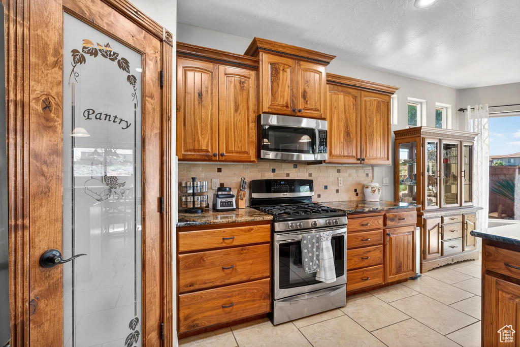 Photo 11 for MLS #2118908 at 567 N La Ruta Dr