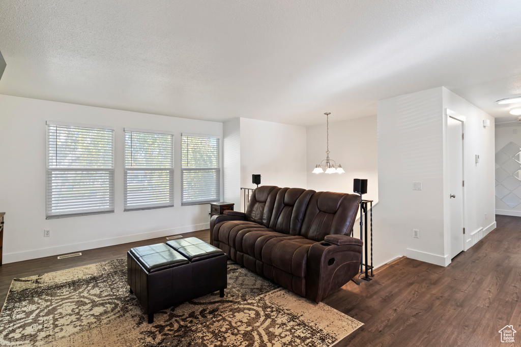 Photo 3 for MLS #2118913 at 668 N 275 East